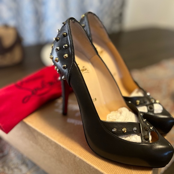 NAPA STUD GREEN CHRISTIAN LOUBOUTIN NEW IN BOX SIZE 371/2 - Picture 9 of 12